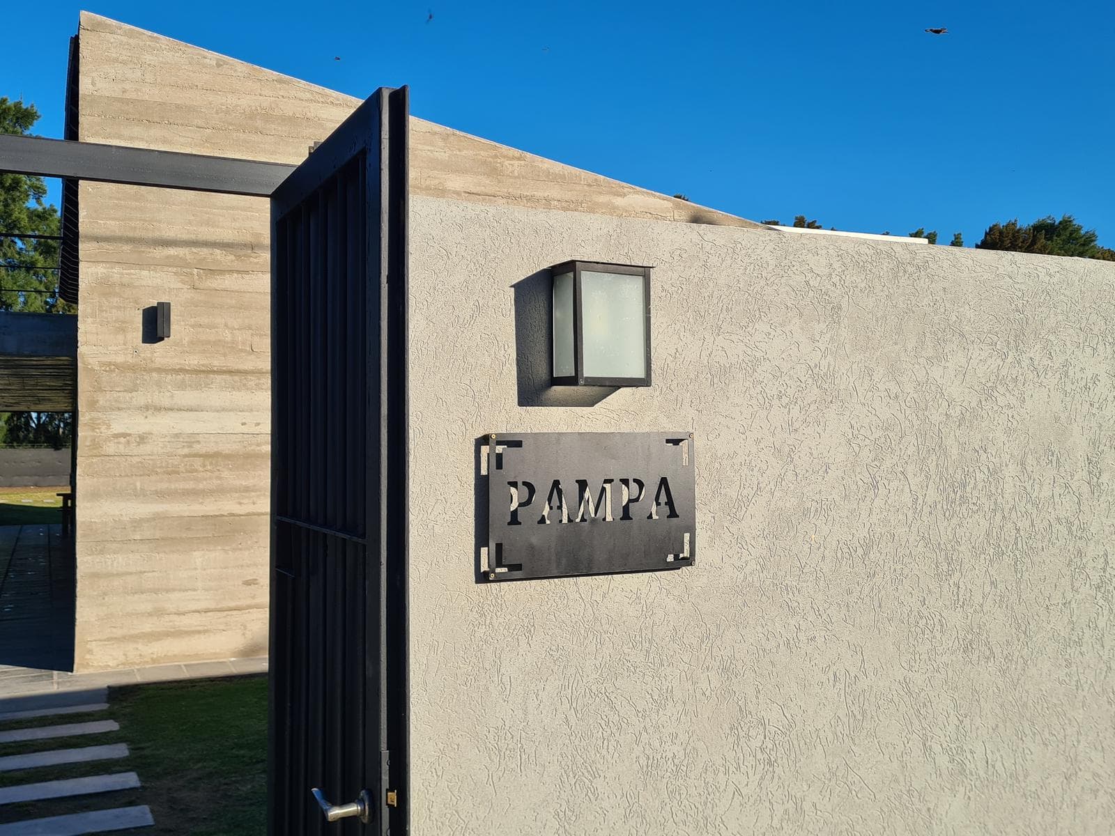 Casa en venta en Driving Golf San Pedro | 1000 m² de lote, piscina y galería con parrilla - 1