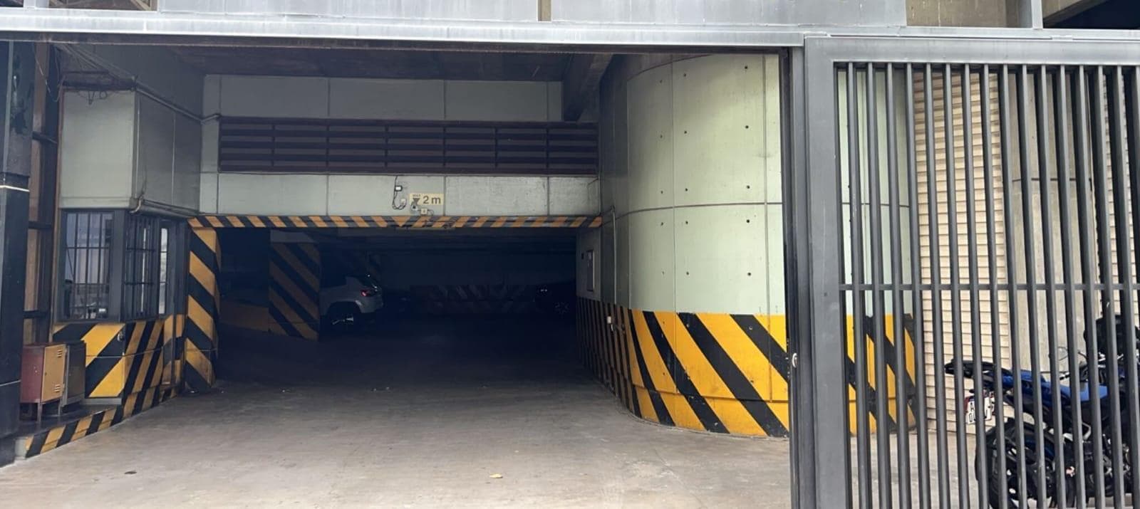 Cochera en Mendoza - 1