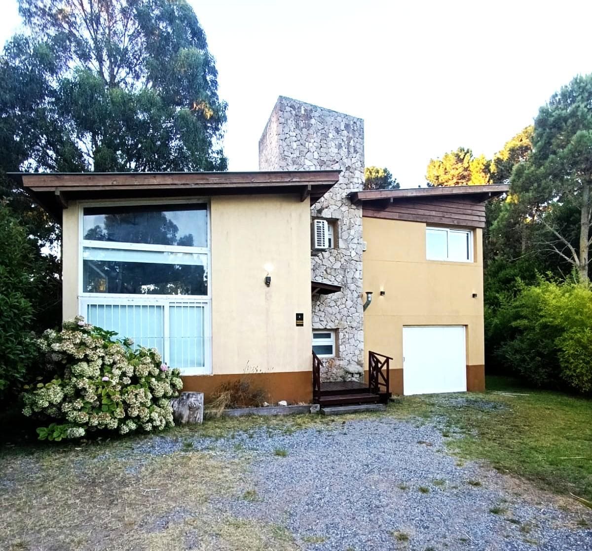 Importante Casa en venta. Impecable. Mar De Las Pampas - 1