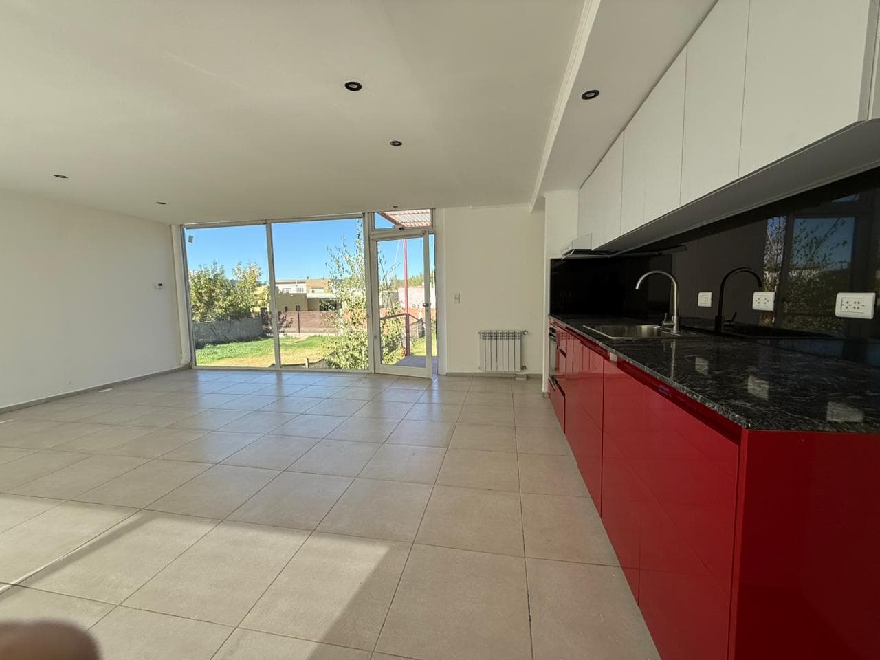 Alquila casa de 2 dormitorios en Santa Angela III - Centenario - 1