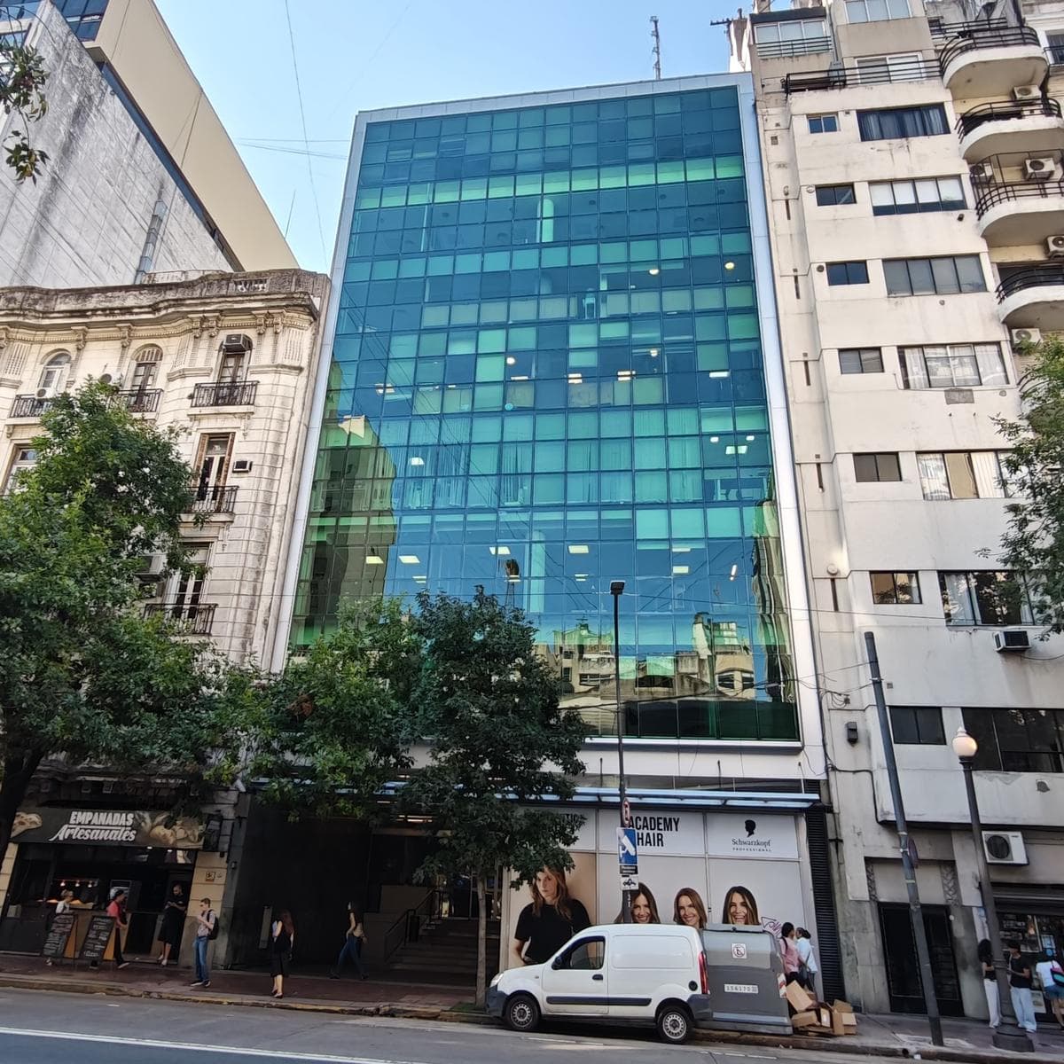 Oficina en Alquiler sobre Av Cordoba - 1