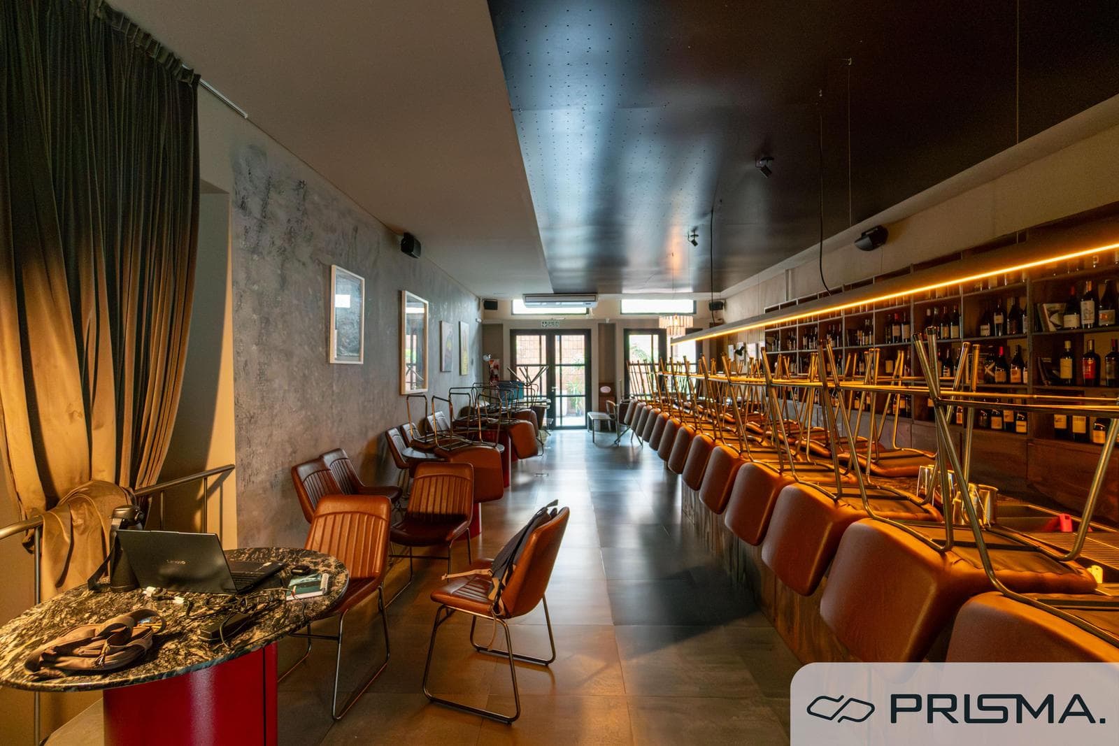 LOCAL COMERCIAL - 52,9 M2 - GÜEMES - 1