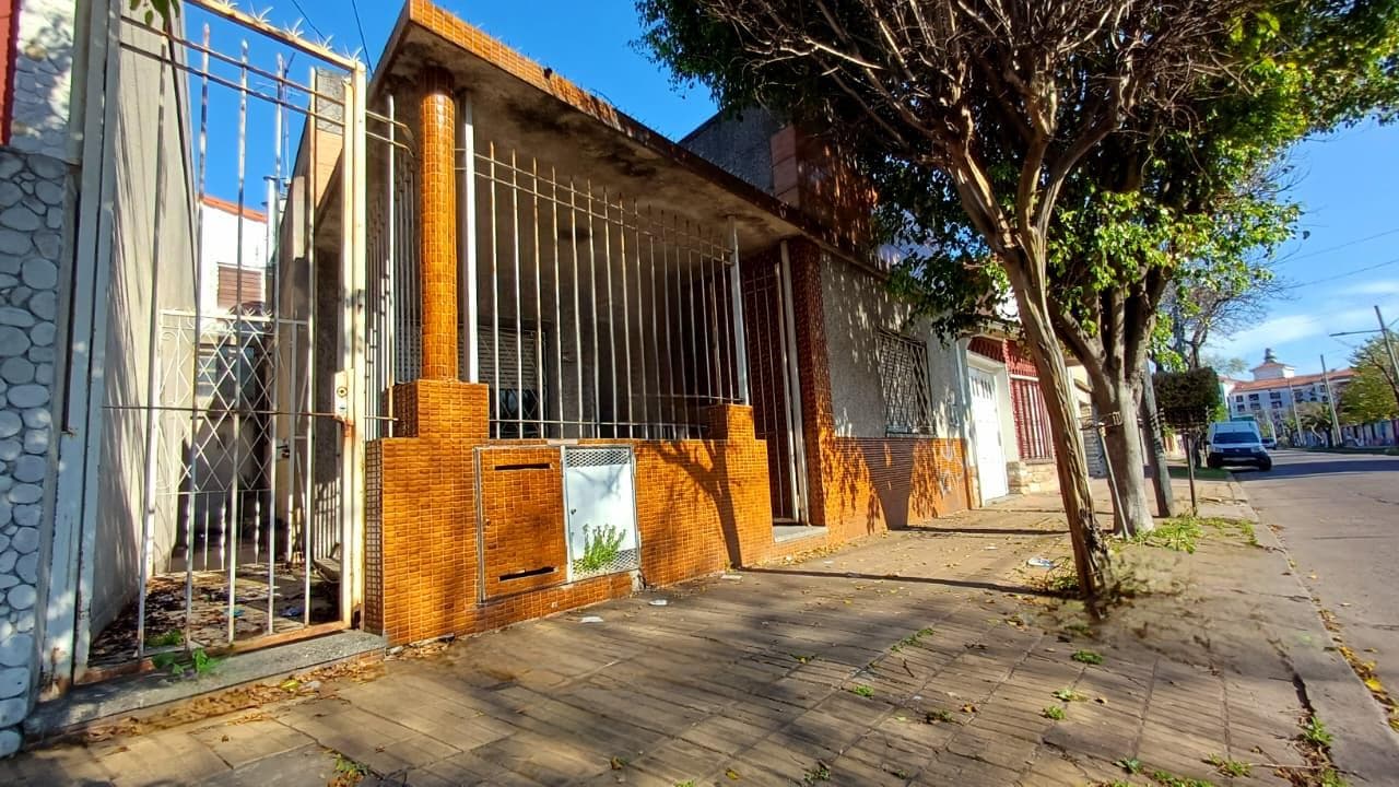 Casa en venta en General San Martin, GBA Norte - 3 Ambientes - 1
