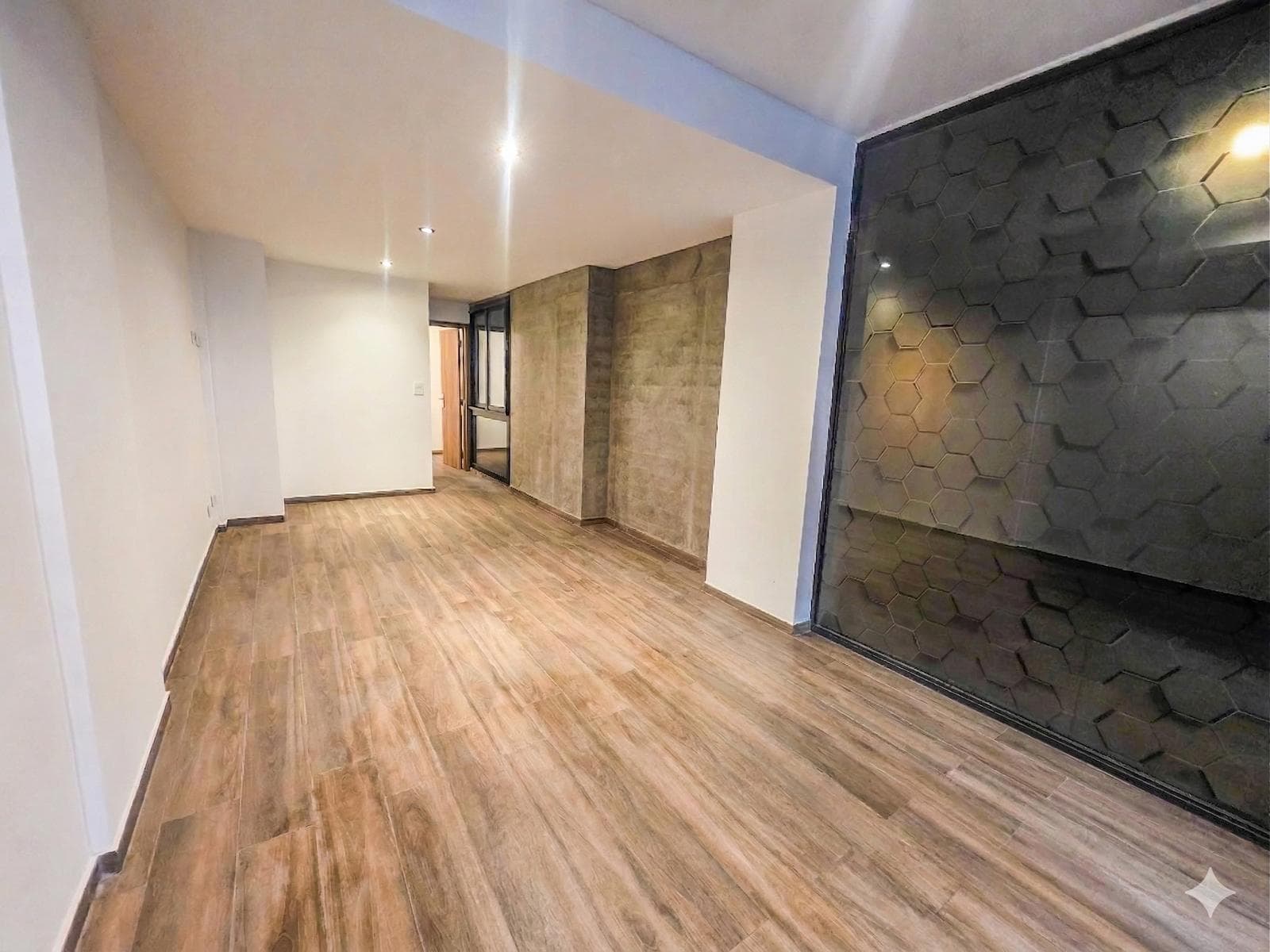 VENTA - Local Comercial a la Calle a Estrenar, Martin - Rosario - 1