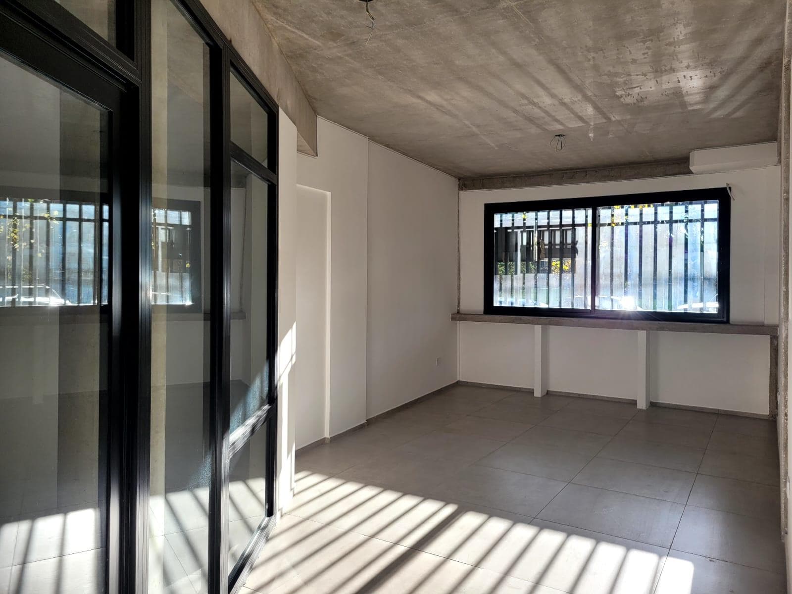 Monoambiente con Vista Abierta – A Estrenar en Colegiales, Piso PBy Excelente Ubicación - 1