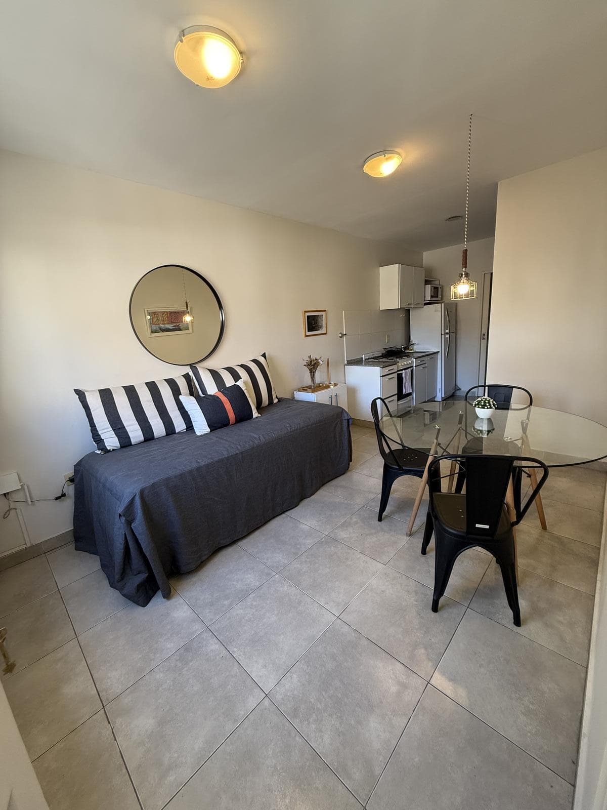 Departamento amoblado en Alquiler avenida Avellaneda - 1