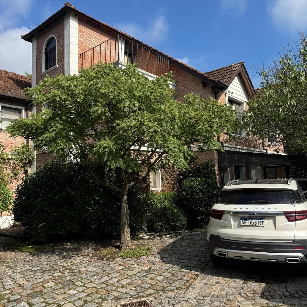 Casa en venta - 6 Dormitorios 6 Baños - San Miguel - 1