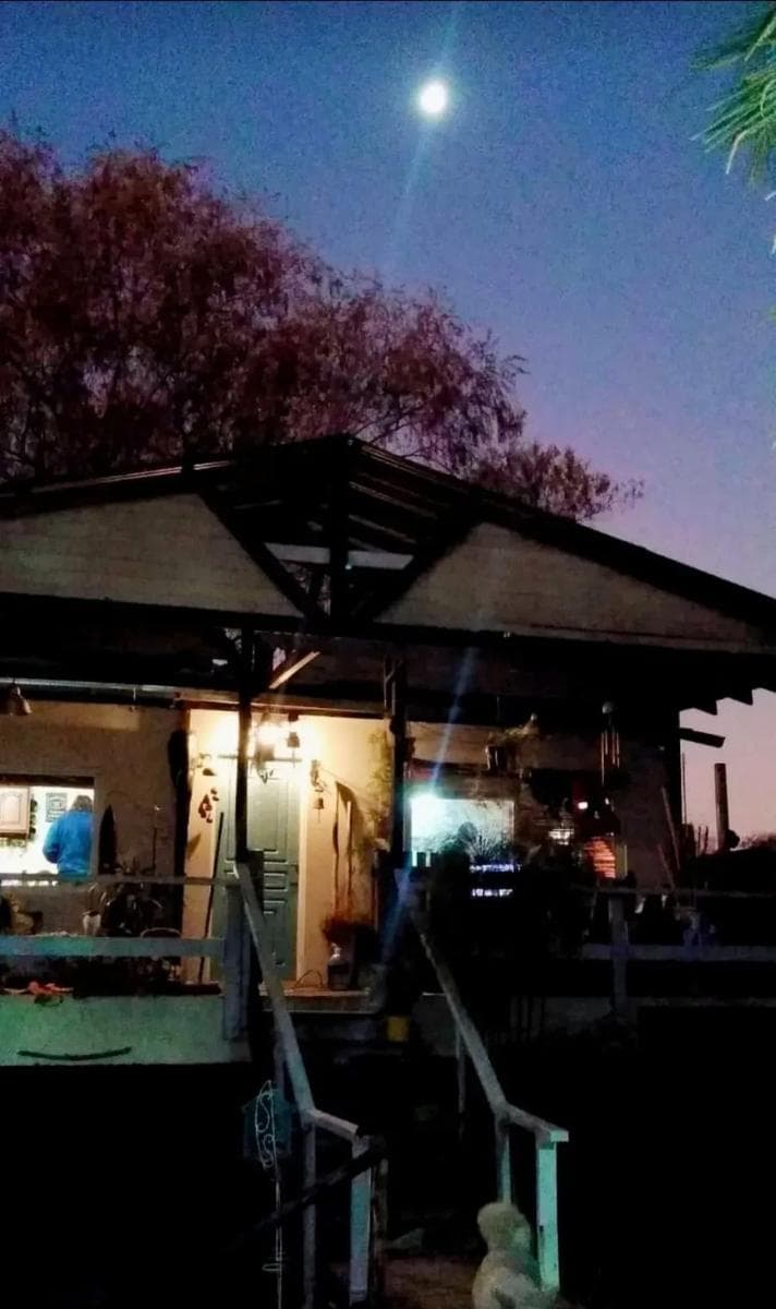 Casa en venta - 4 Dormitorios 3 Baños - Tigre - 1