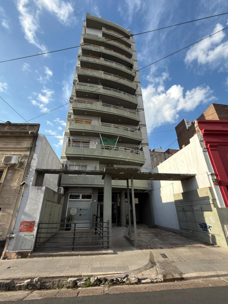 En venta hermoso Monoambiente ubicado en calle Mexico y Cordoba - 1