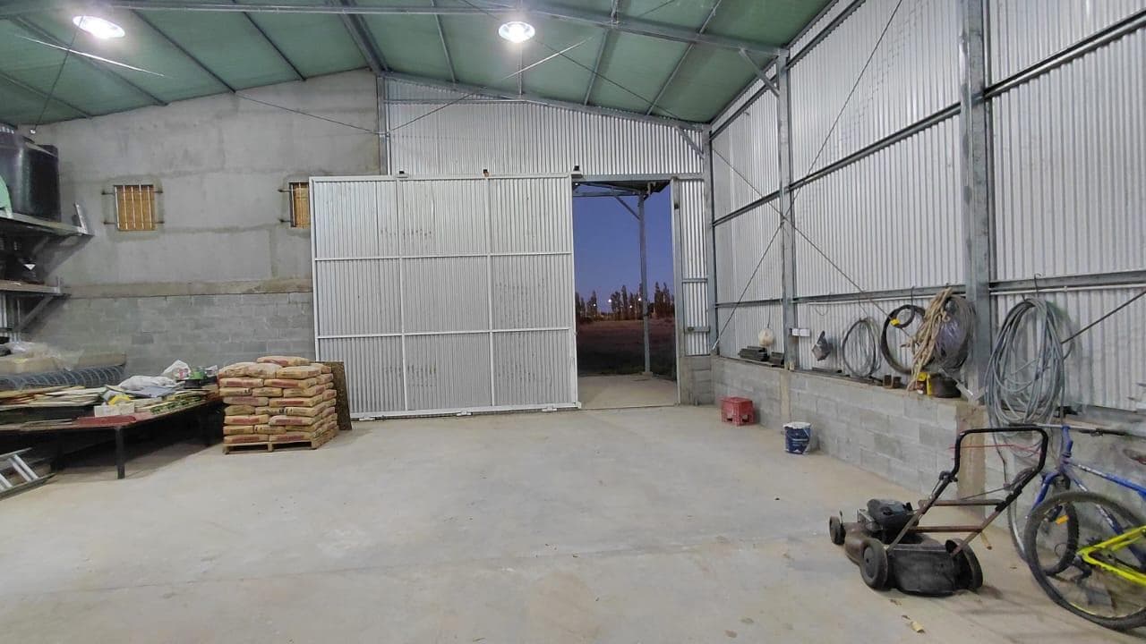 DEPOSITO + OFICINA - BARRIO PEUMAYEN PLOTTIER - 1