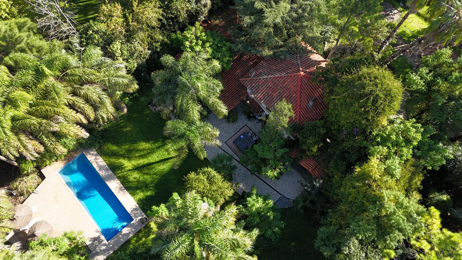 Casa com amplio terreno - 1