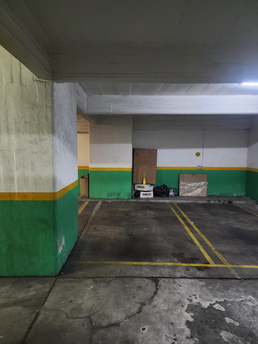 VENTA COCHERA EN MONSERRAT A METROS DEL OBELISCO FINANCIACION! - 1