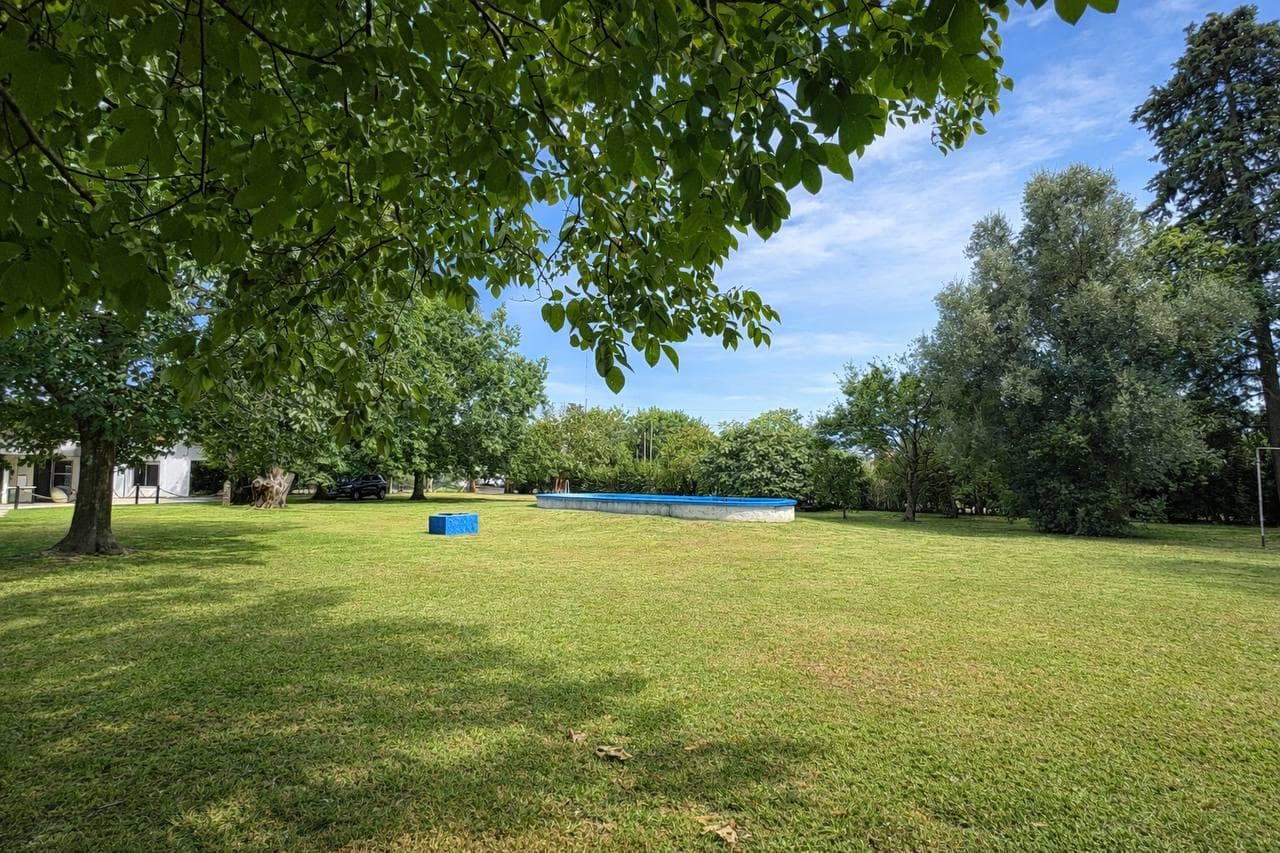 Venta Casa / Quinta Sobre Lote de 878 m2 en General Rodriguez - 1