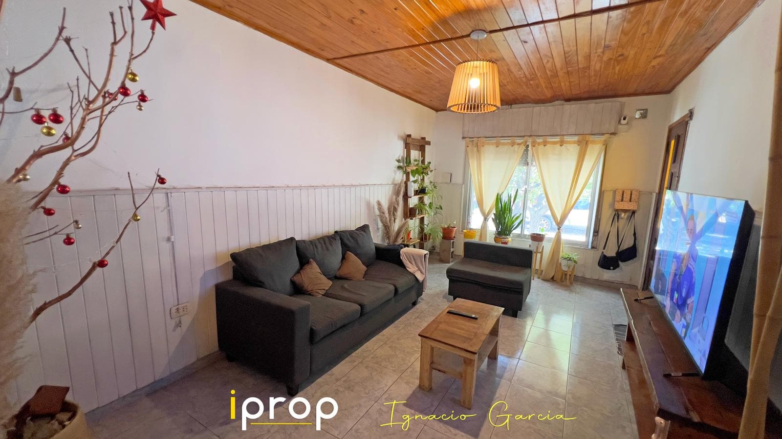 Oportunidad!!! Casa Céntrica, 3 Habitaciones, con gas natural!!! Entorno tranquilo y agradable!! - 1