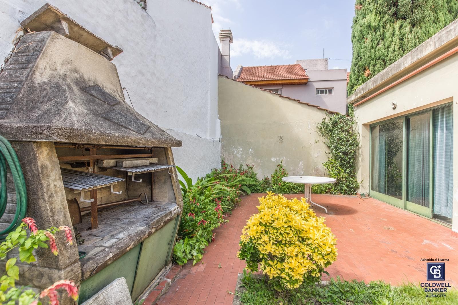 Casa 3 Ambientes en Venta en Villa Luzuriaga APTA CREDITO - 1