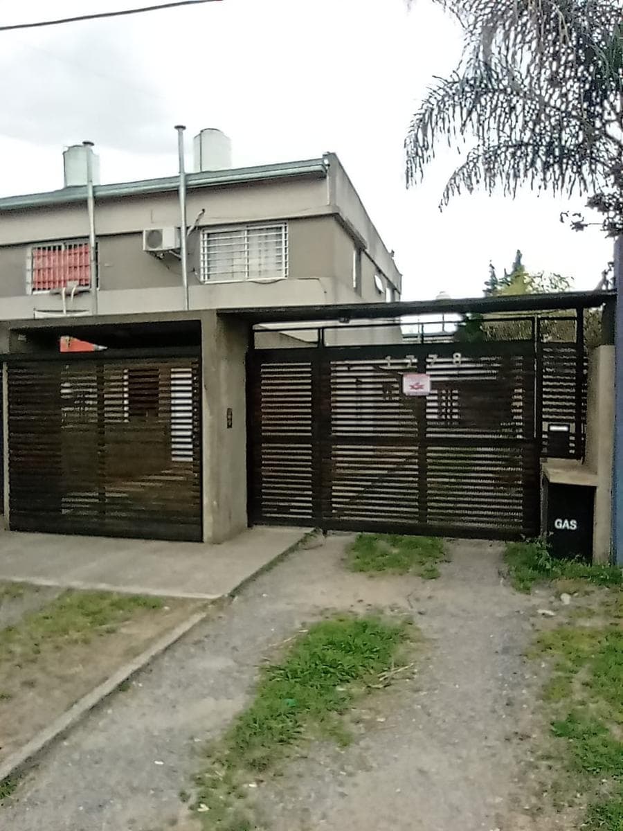 PH en Los Hornos - 1