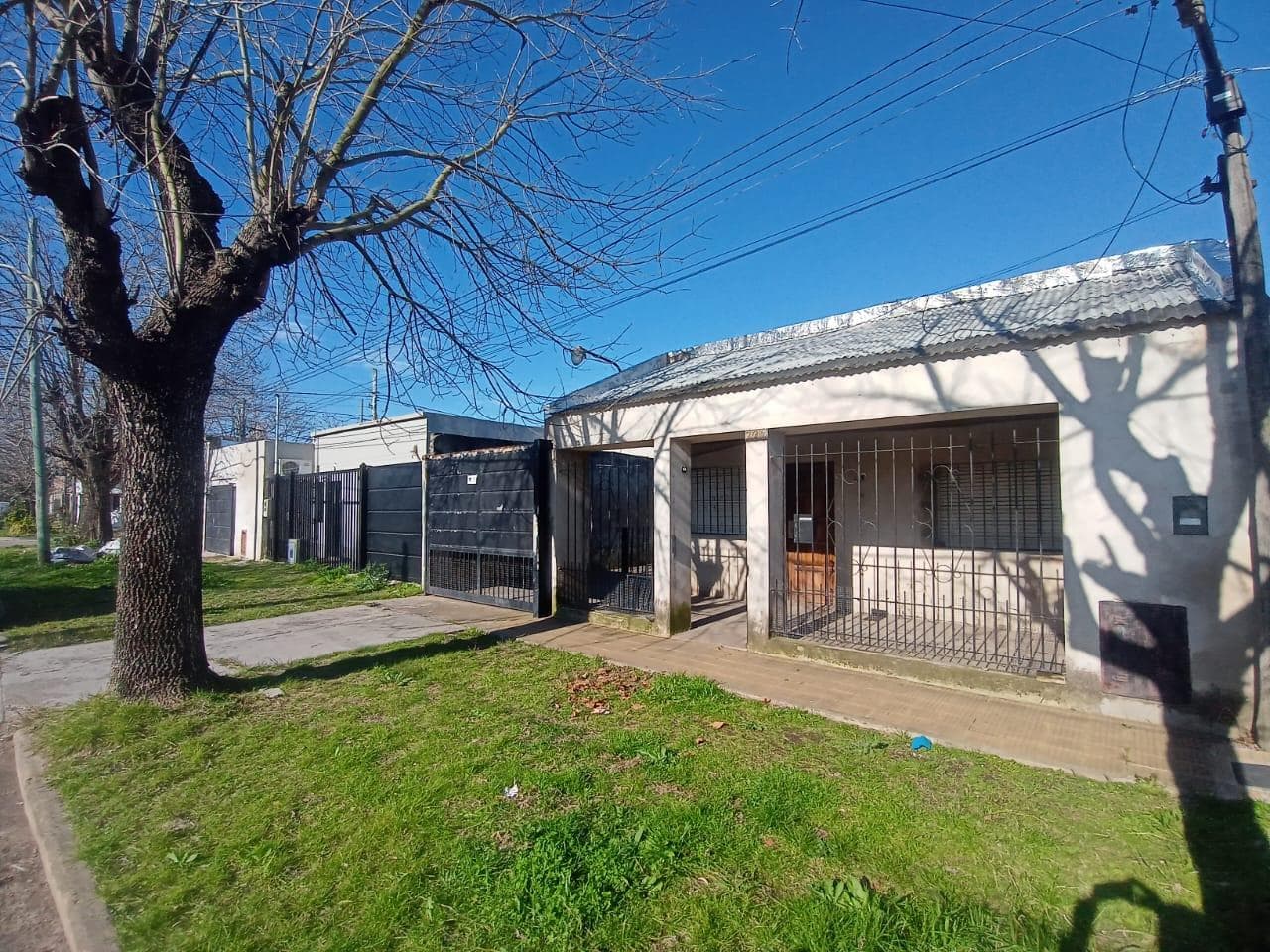 Casa - Los Hornos - 1