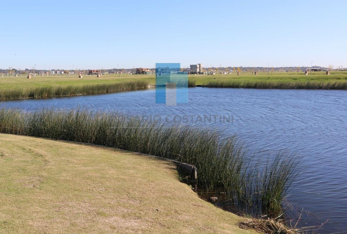 LOTE AL LAGO EN PUERTOS, ESCOBAR - BARRIO COSTAS - 1