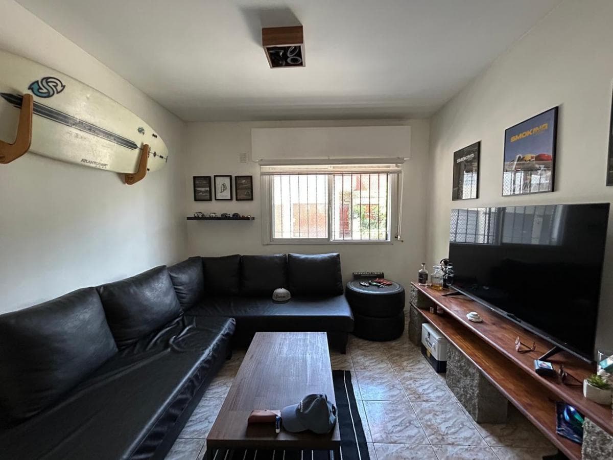 PH en planta baja en Liniers. APTO CREDITO. - 1