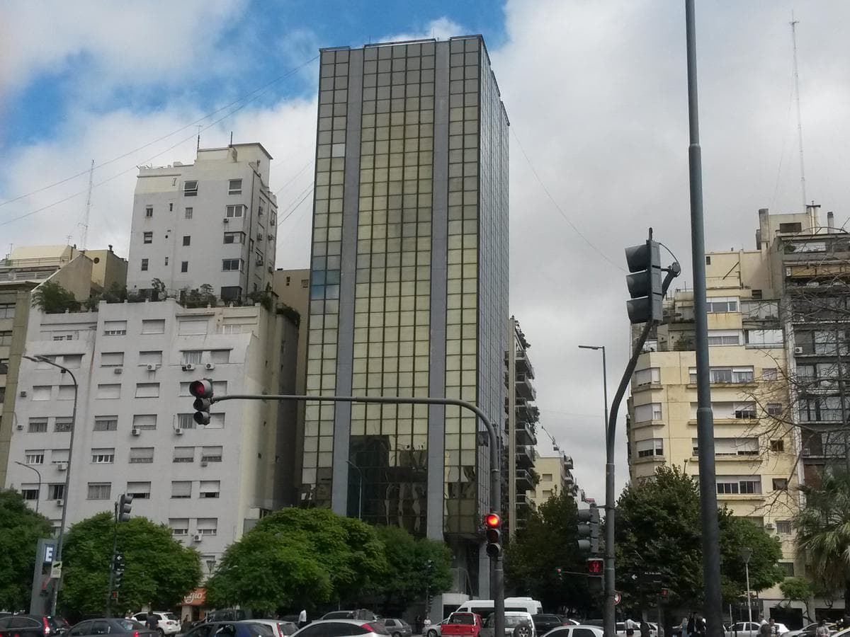 Alquiler Oficina sobre Av. 9 de Julio, Retiro - 1