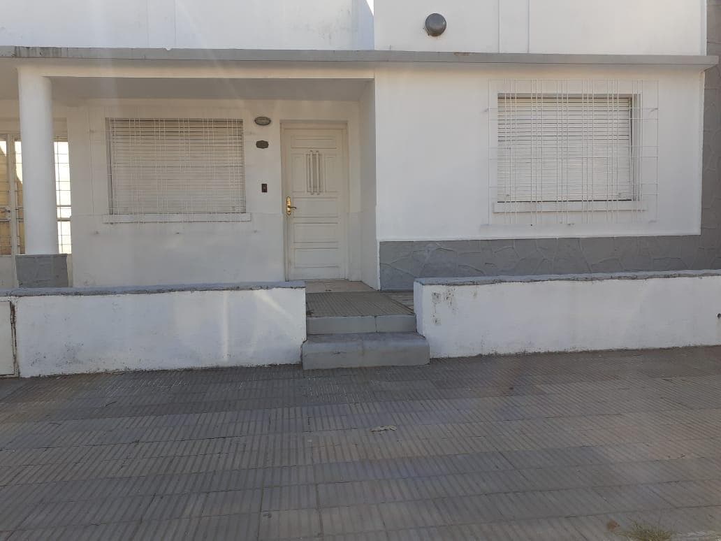 Casa en General Pico - 1