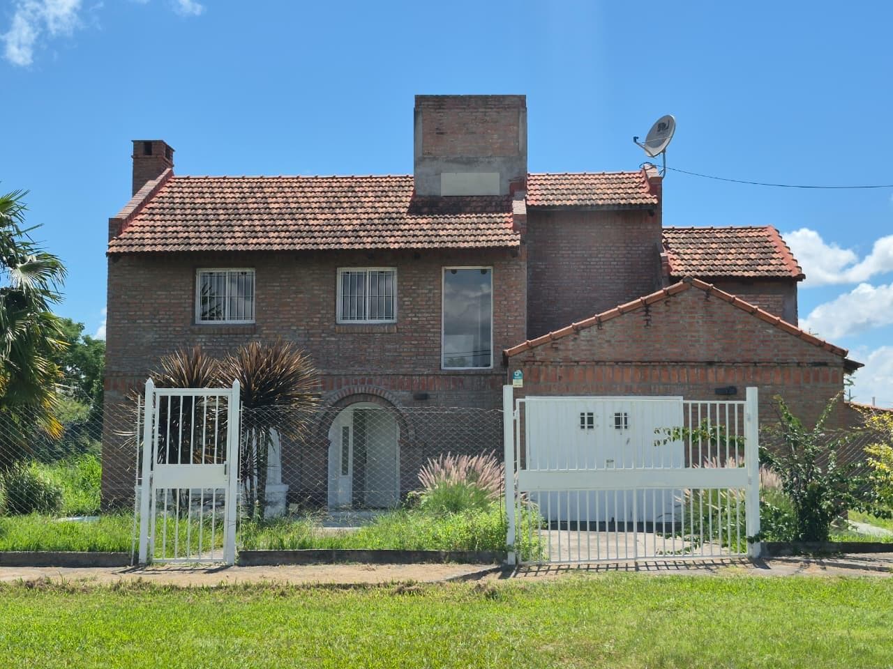 Casa en Alquiler Grand Bourg Salta - 1
