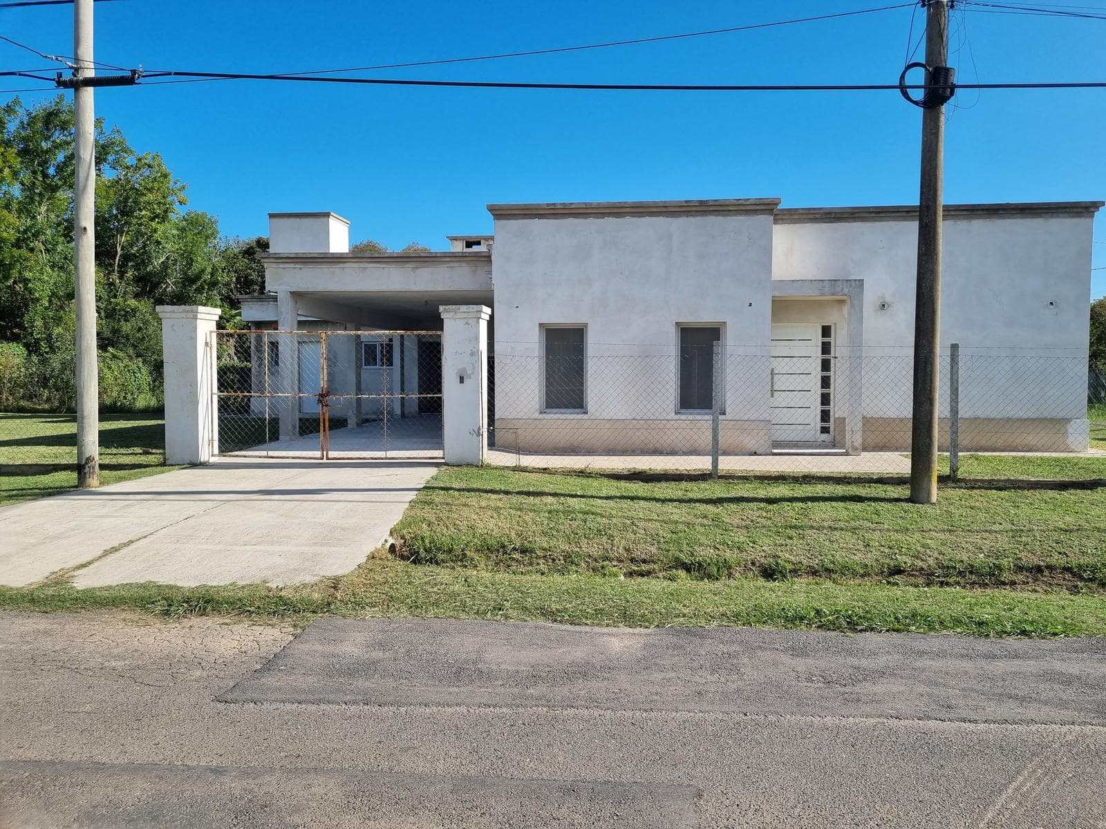 Casa a Estrenar en B° Don Miguel - Loma Verde - 1