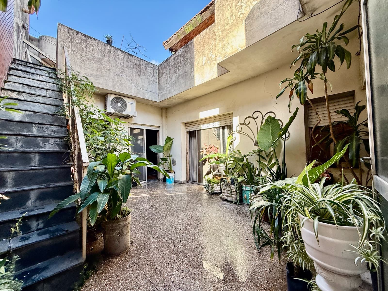 Venta Oportunidad PH 5 Ambientes Patio Terraza a reciclar - 165 Metros - Flores - 1