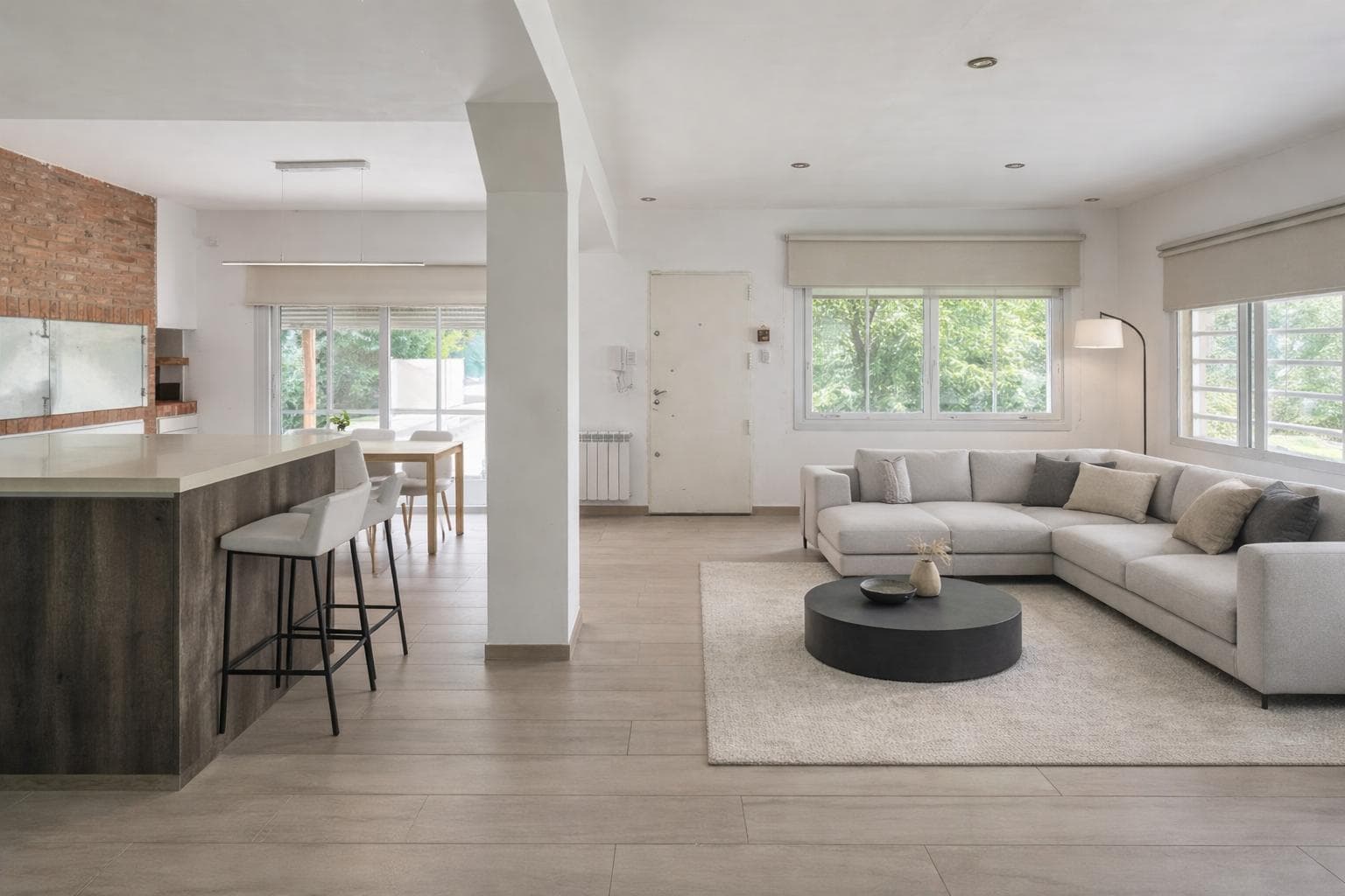 EXCELENTE PROPIEDAD EN VENTA, BARRIO PATAGONIA - 1