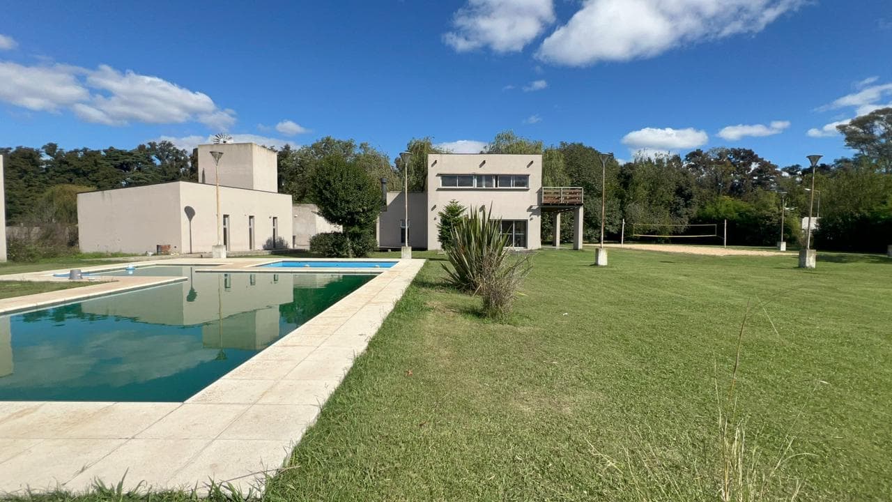 Predio deportivo en venta Quinta en La Reja - 1