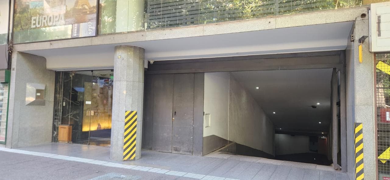 Cochera en Mendoza - 1