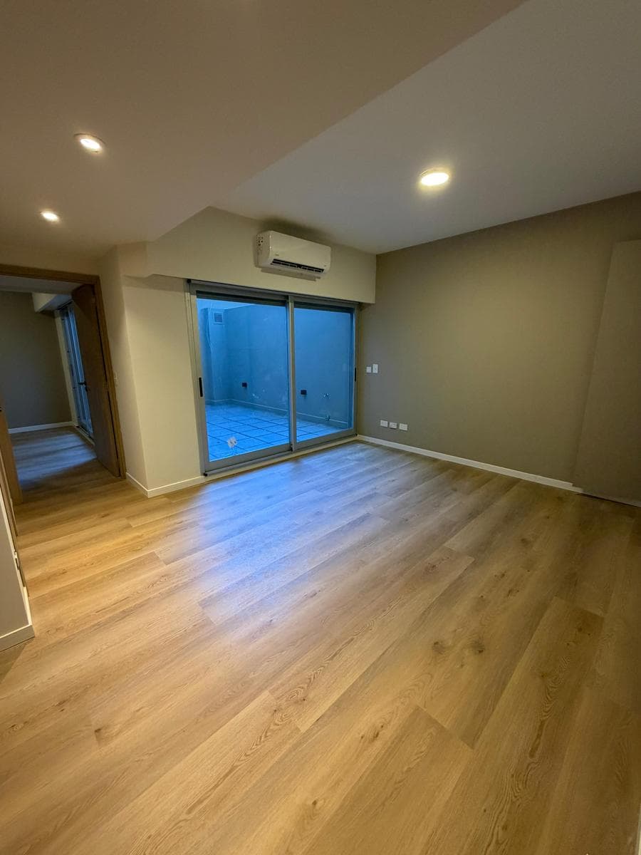 VENTA - Dos Ambientes luminoso c/Patio - Boedo - 1