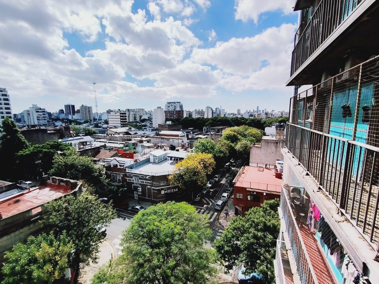 Luminoso departamento 3 ambientes en Parque Patricios - 1