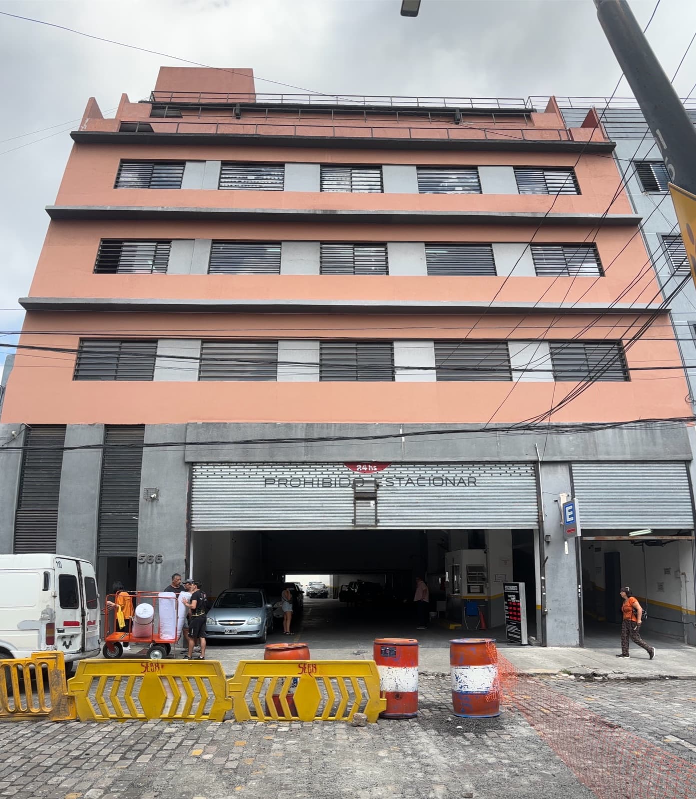 Depósito en ALQUILER - Flores - 1