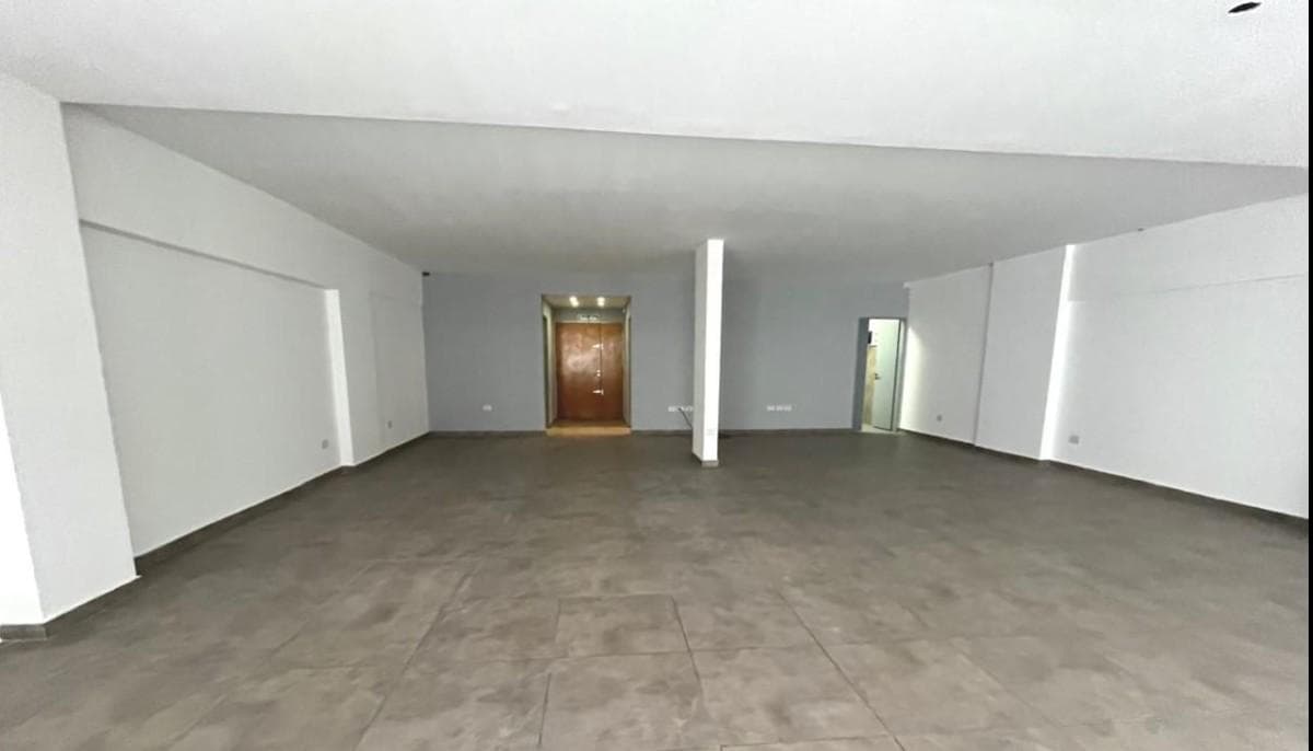 Venta Oficina con planta libre en Recoleta - 1