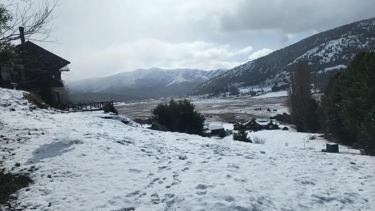 Venta lote 2000 m2 - B.º Peñon del Lolog - San Martin de los Andes - 1