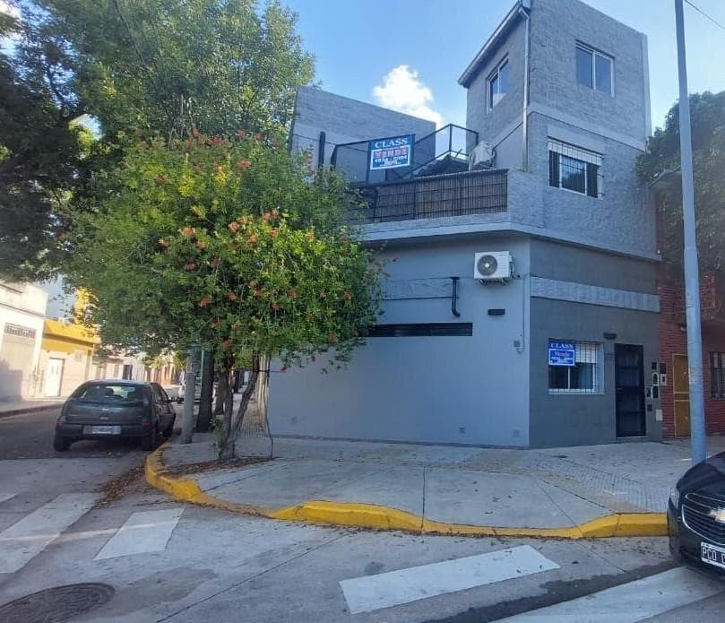 VENTA PH 3 AMBIENTES CON TERRAZA, PARRILLA Y QUINCHO EN VILLA LUGANO!!! - 1