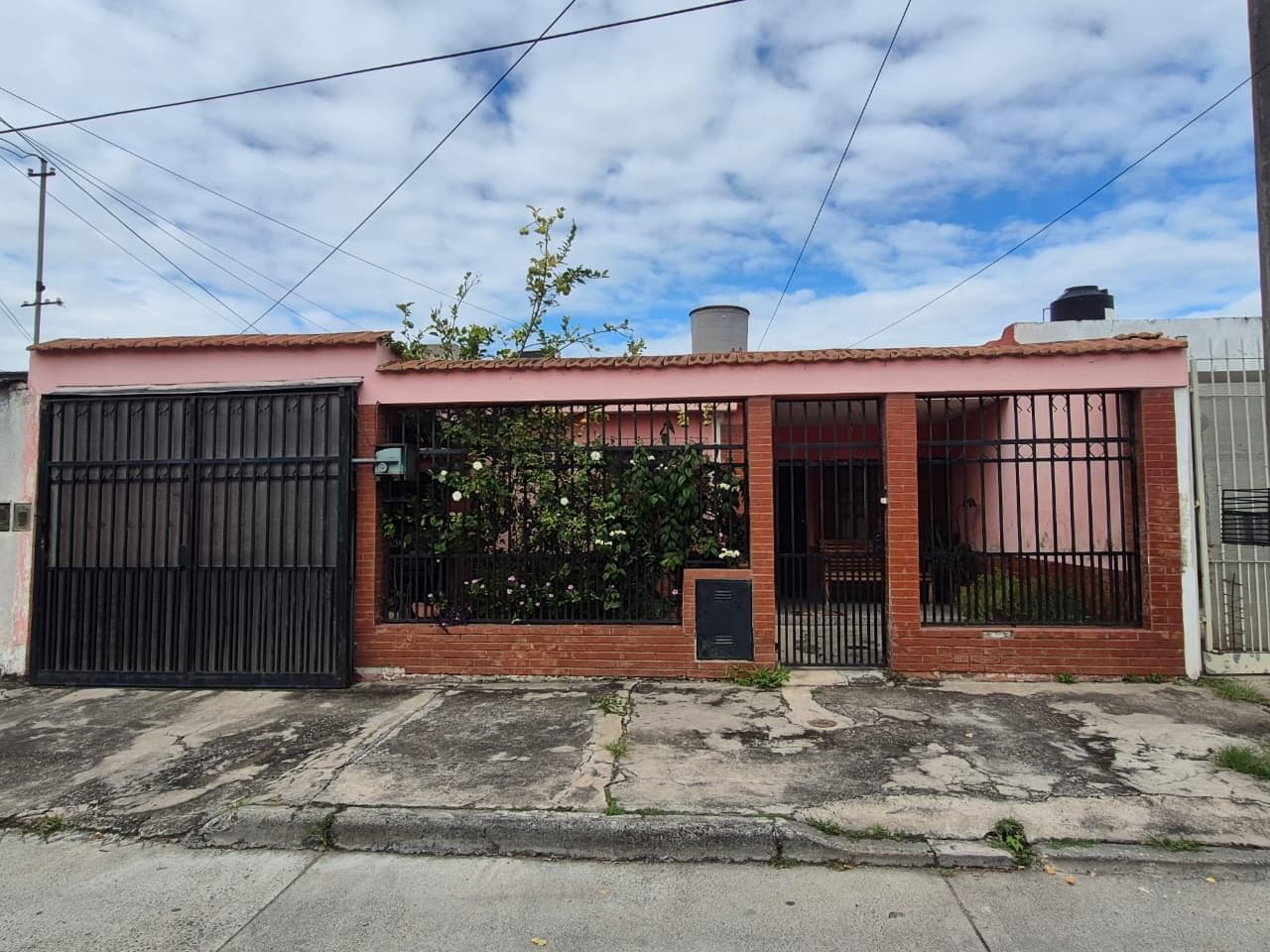 Casa en Venta Barrio Universitario Salta - 1