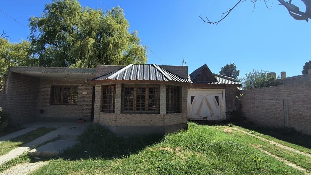 VENTA CASA 2 DORMITORIOS - Bº BELGRANO, CIPOLLETTI - 1