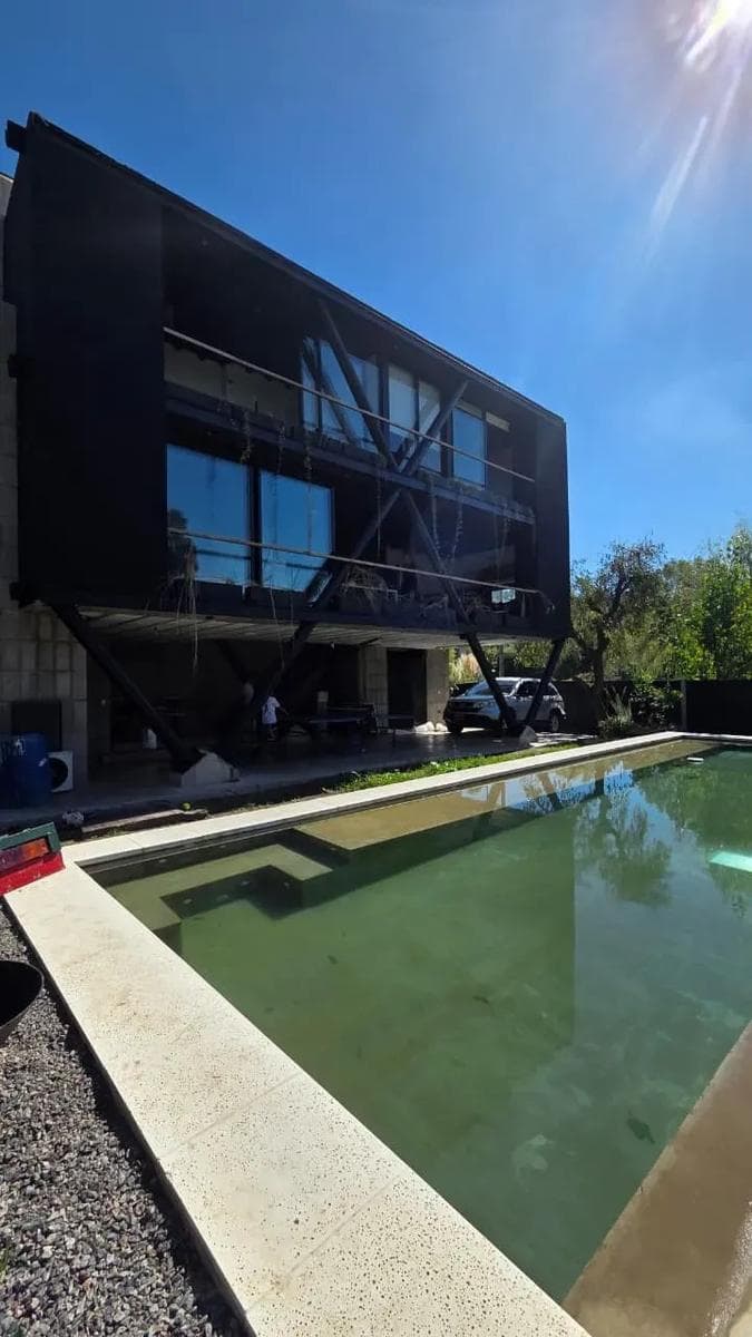 Casa en venta - 2 Dormitorios 2 Baños - Tigre - 1