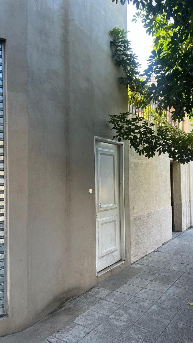 Departamento en primer piso por escalera - 1