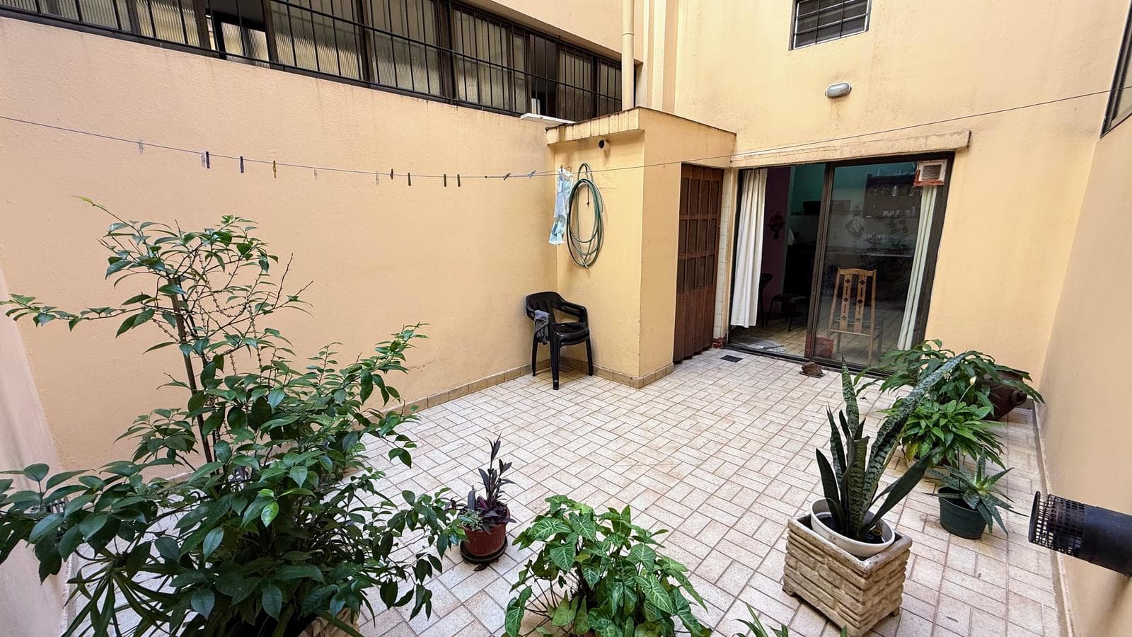 PH en venta 3 amb en planta baja en Almagro - 1