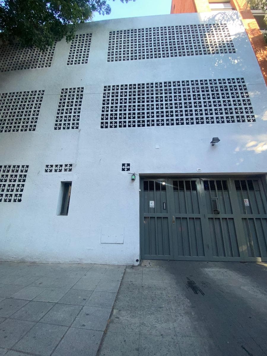 Cochera en Lanús Oeste - 1