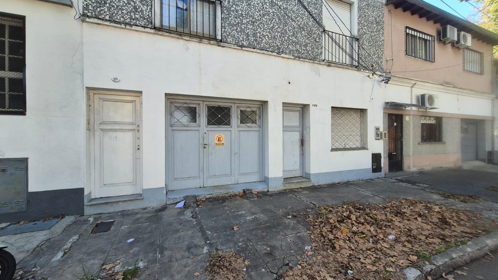 Galpón de 130m2 con vivienda 3 amb con patio y terraza - V. martelli - 1