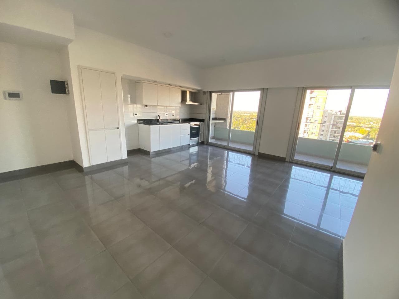 Departamento monoambiente en alquiler en Florencio Varela - 1