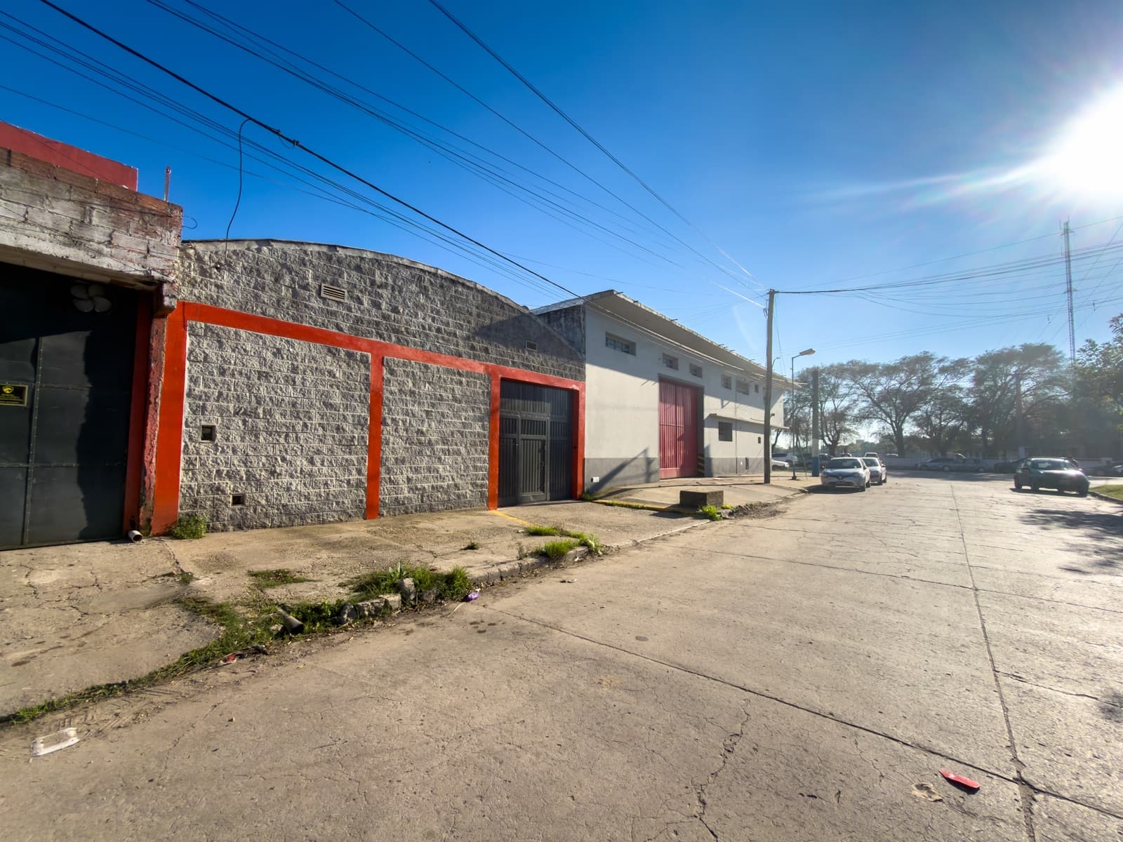 Alquiler Comercial - Galpón - Zona El Gaucho - 1