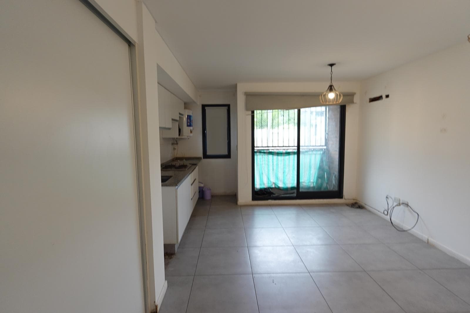 Venta Departamento monoambiente nuevo, amplio en arroyito - 1