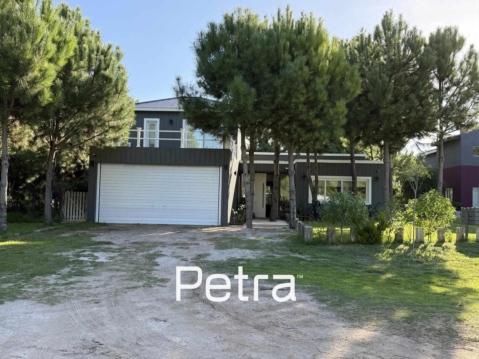 Casa en Venta en Pinamar - 4 Hab. - Garaje - Gas Natural - 1