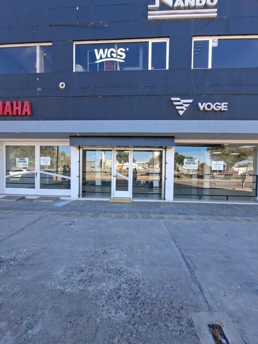 Local comercial en Av. Mosconi - 1