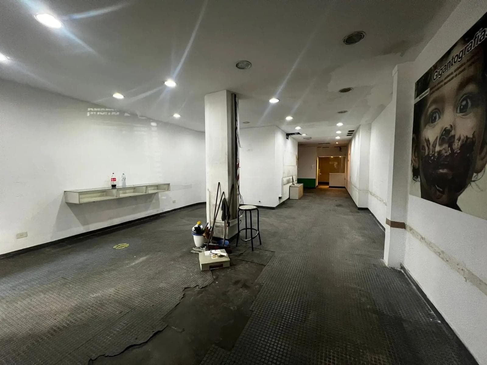 Local en alquiler sobre Avenida apto todo rubro - 1